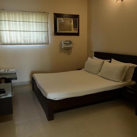 Hotel Maharani Regency Panchkula Esterno foto