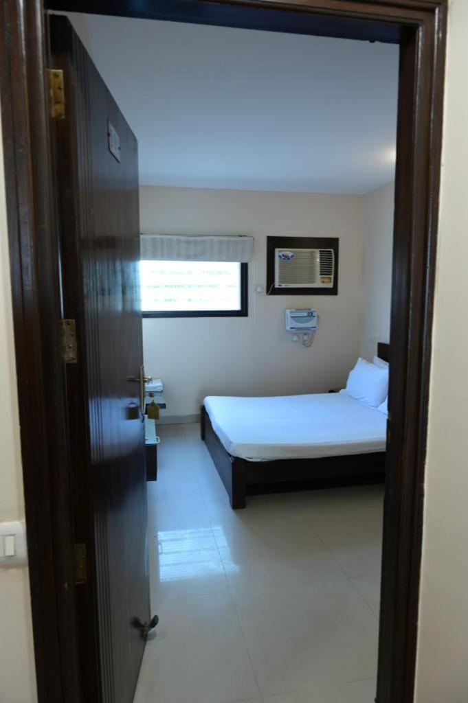 Hotel Maharani Regency Panchkula Esterno foto
